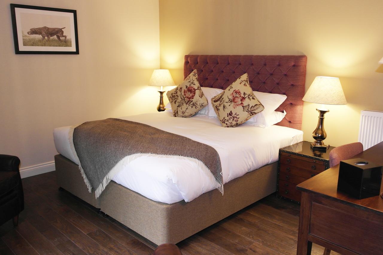 The Thomas Lord Hotel West Meon Buitenkant foto