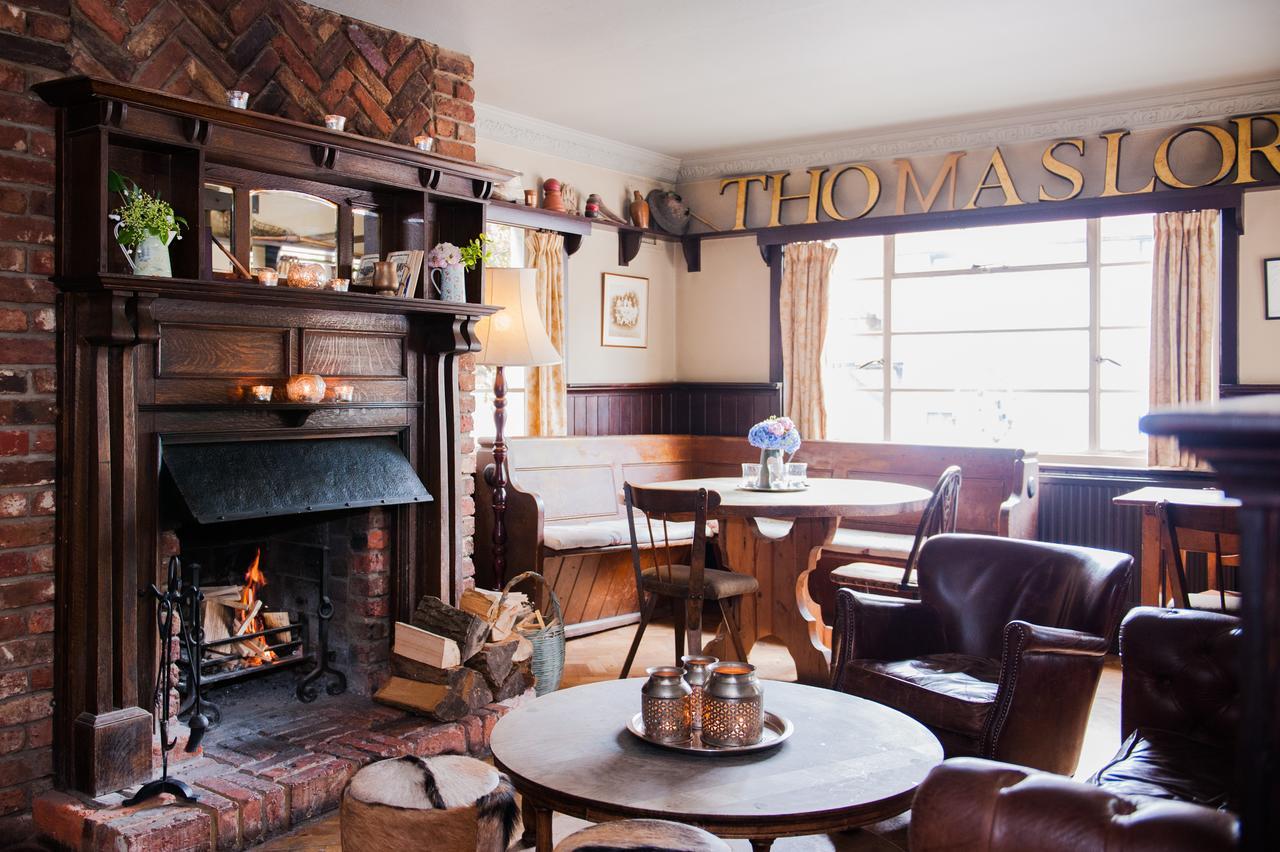 The Thomas Lord Hotel West Meon Buitenkant foto